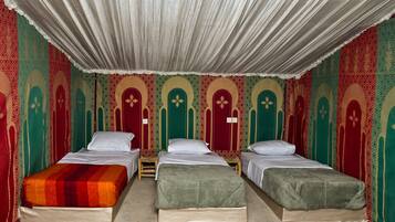 6 bedrooms, WiFi, wheelchair access