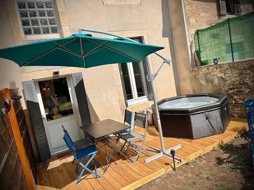 Superbe Appartement Avec Jardin ET Jacuzzi