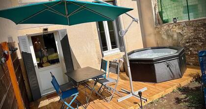 Superbe Appartement Avec Jardin ET Jacuzzi