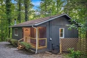 Exterior - Cozy Cabin w/ Hot Tub + Fire Pit + Arcade (Sevierville)