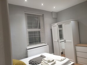 2 chambres, bureau, Wi-Fi, draps fournis