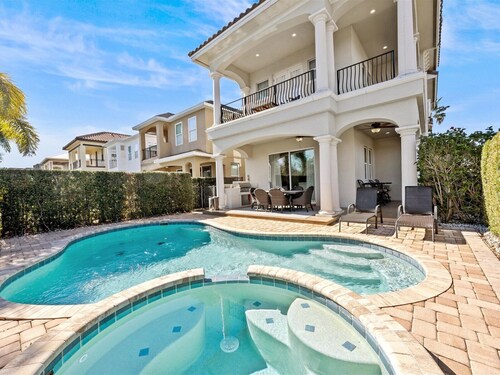 Your Reunion Luxury Escape. The Quality & Value You Deserve, Must See Rates!