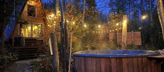River/ Wooden hottub Luxurious Shack in the forest 
