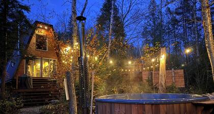 River/ Wooden hottub Luxurious Shack in the forest