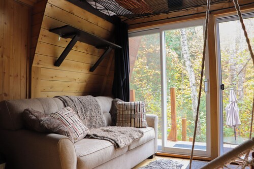 River/ Wooden hottub Luxurious Shack in the forest 