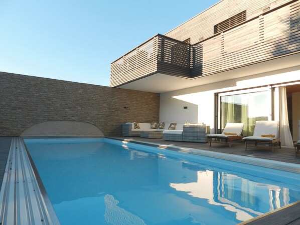 Piscine extérieure, piscine chauffée