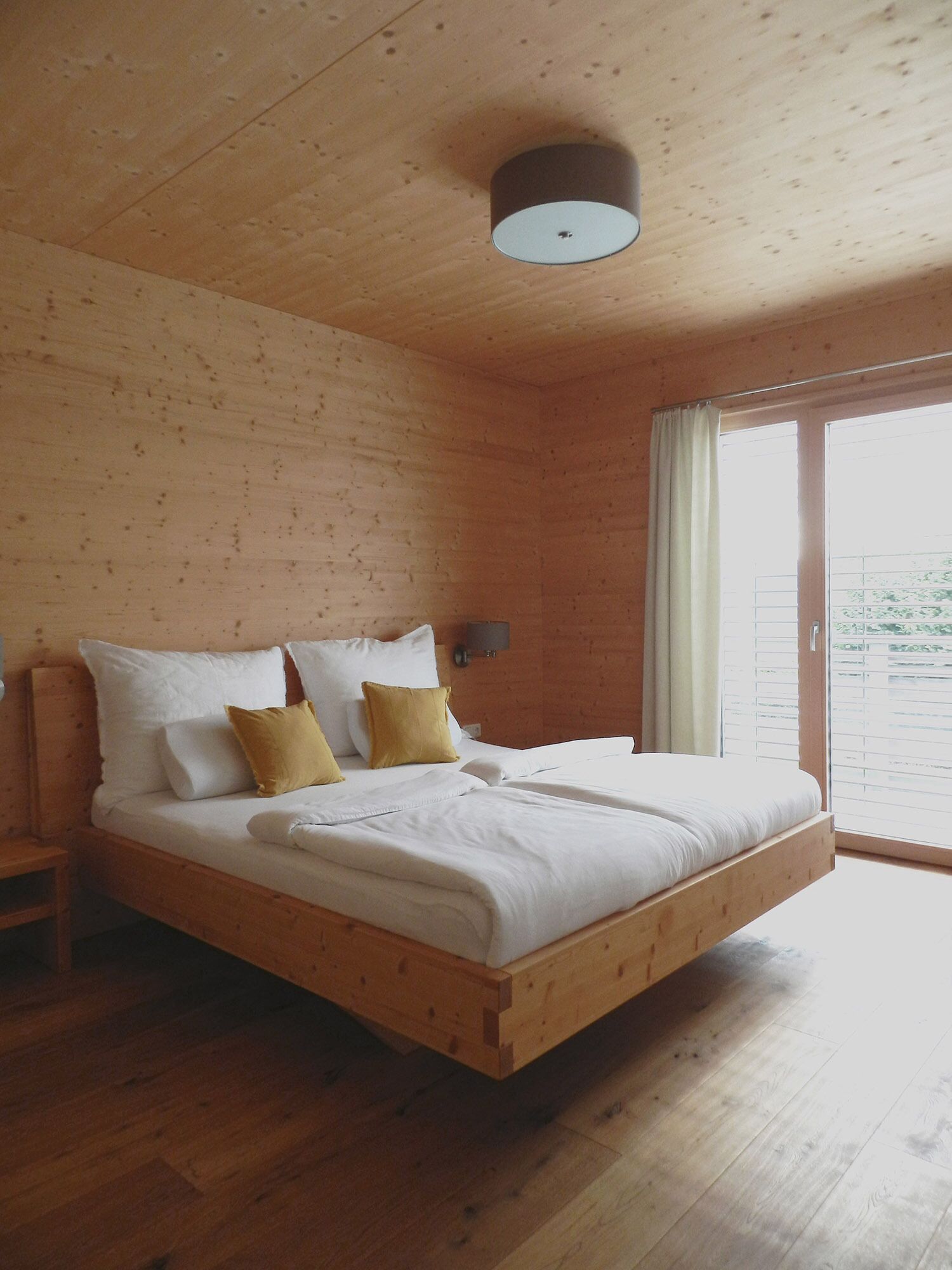 4 chambres, fer et planche à repasser, lit parapluie, Wi-Fi gratuit