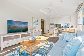 电视、办公室