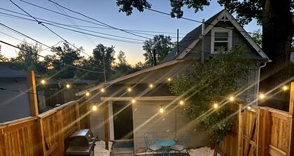 Private Remodeled Berkeley/Tennyson Guest House with a 93 Walk Score
