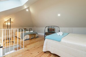 1 bedroom, iron/ironing board, travel crib, WiFi