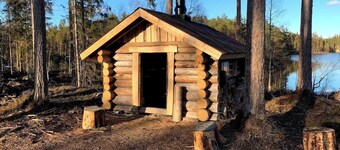 Silent meditation cottage for city persons