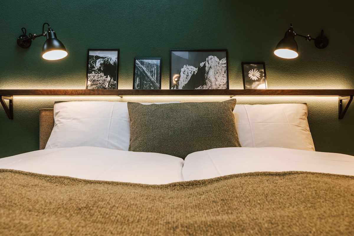 1 chambre, literie de qualité supérieure, couette en duvet d'oie