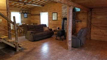 Televisión, reproductor de DVD y videoteca