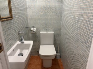 Douche, serviettes fournies