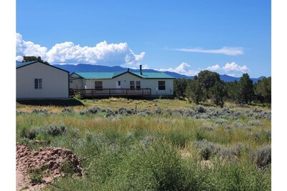 Peaceful Home Surrounded by Mountains. Enjoy Wildlife, Star Gazing & Fresh Air!