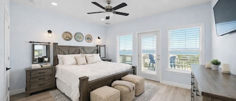 4 dormitorios, tabla de planchar con plancha, cuna de viaje