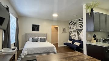 1 bedroom, iron/ironing board, free WiFi, bed sheets