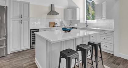 Beach villa nestled between the Treasure Coast sandy beaches & the Indian River!