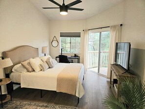 1 bedroom, desk, iron/ironing board, free WiFi