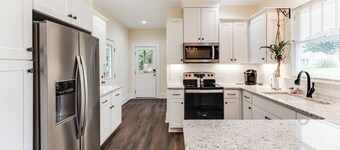 Our Nest at Spiller l Adorable Home near UA