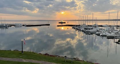 Bayfield on the Lake - 4 Bedroom Waterfront Condo