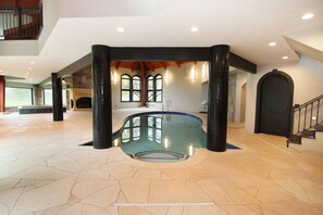 Innenpool, Außenpool