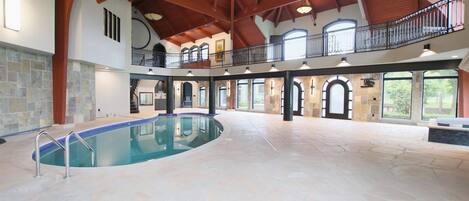 Innenpool, Außenpool