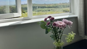 House, Multiple Beds - Modern Spacious 4bed House in Porth Newquay Brambl (Newquay)