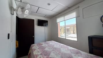 Basic Room, 1 Single Bed, Non Smoking, Courtyard View | Free WiFi