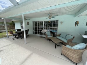 Outdoor dining - 3/2 with Heated Pool - Tranquil Tropical Escape
 (Sebastian)