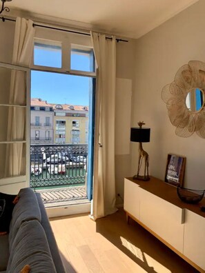 Living area - Coquet T3 COEUR DE SETE vue quai 10 MINUTES PLAGES (Sète)