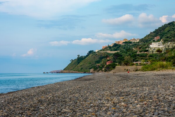 Beach nearby - Salina Apartment (Cefalù)