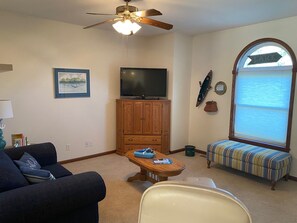 Smart TV, DVD player