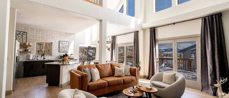 Smart TV, fireplace, video games, table tennis