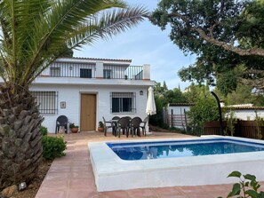 Outdoor pool - Casa Rural con Piscina Villa Marta, en Trassierra (Santa María de Trassierra)