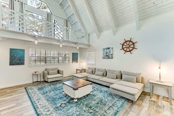 Smart TV, fireplace, ping pong, computer monitors