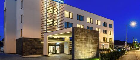 Fachada de la propiedad