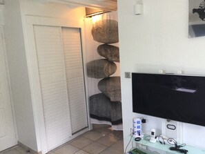 3 soverom, wi-fi (inkludert) og sengetøy