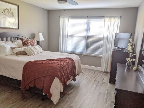 2 bedrooms, iron/ironing board, travel crib, free WiFi
