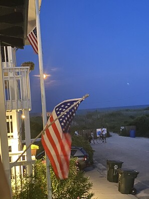 Property grounds - Jimmy’s place (Wrightsville Beach)
