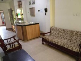 Área de estar no saguão