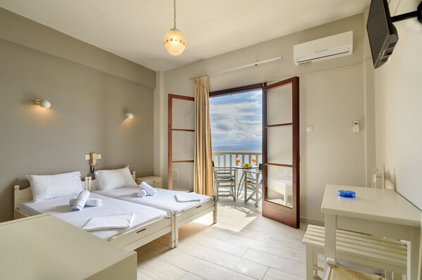 Free WiFi, bed sheets
