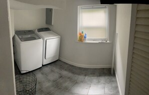 Interior - Family-Friendly Home with Downstairs Suite (Decatur)