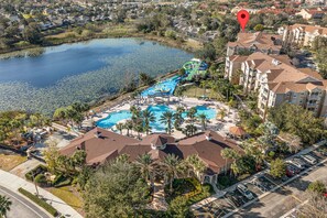 Exterior - Lake View and Top floor on Disney's doorstep - Great location (Kissimmee)