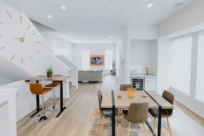 Dining - FIFA Signature | Modern 3-Story Home w/ Garage (Houston)