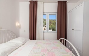 1 chambre, Wi-Fi gratuit, draps fournis