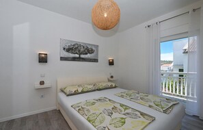 1 quarto, Wi-Fi de cortesia, roupa de cama