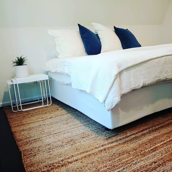 3 habitaciones, tabla de planchar con plancha y wifi gratis