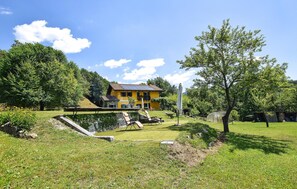 Property grounds - 3 bedroom nice home in Borgo Valbelluna (Borgo Valbelluna)