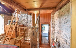 1 Schlafzimmer, Reisekinderbett, kostenloses WLAN, Bettwäsche